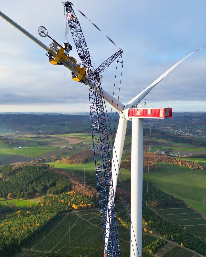Projekt Meschede – Rotormontage der Enercon E-175 im Sauerland